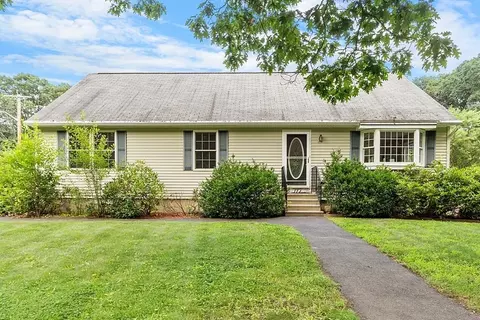 112 Concord Rd, Billerica, MA 01821