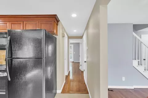 182 Lucerne Rd, Springfield, MA 01119 photo 11