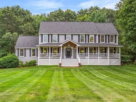 885 Forest St, North Andover, MA 01845