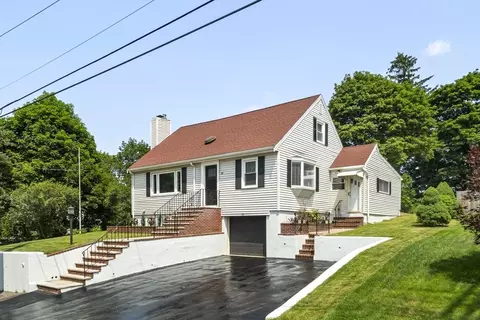 30 Vine St, Saugus, MA 01906