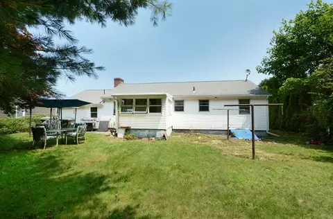 42 Hillside Ave, Webster, MA 01570 photo 2