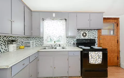 42 Hillside Ave, Webster, MA 01570 photo 15
