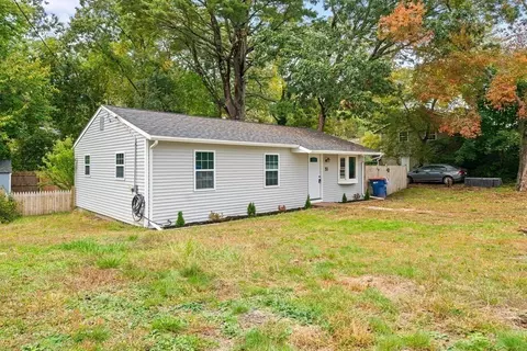 30 Peaceful Ln, Wareham, MA 02538