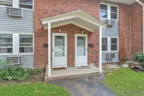 23 Manor Ct #23, Springfield, MA 01118
