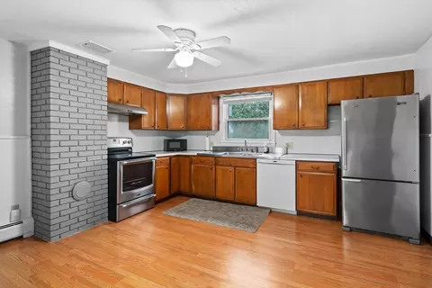 159 Park St, Easthampton, MA 01027 photo 14
