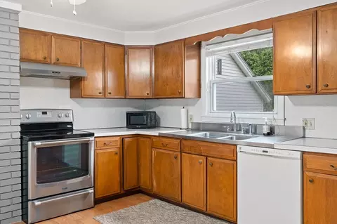 159 Park St, Easthampton, MA 01027 photo 17