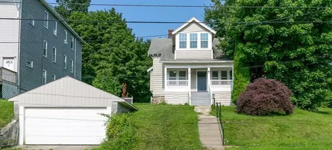 17 Boardman St, Worcester, MA 01606