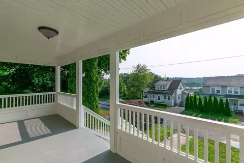 17 Boardman St, Worcester, MA 01606 photo 2