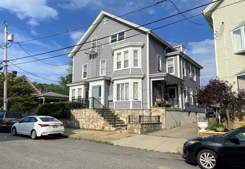 49 Winter St, Fall River, MA 02720