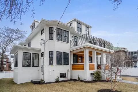 51 Verndale St #51, Brookline, MA 02446
