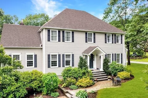 22 Kimball Rd, Hopkinton, MA 01748