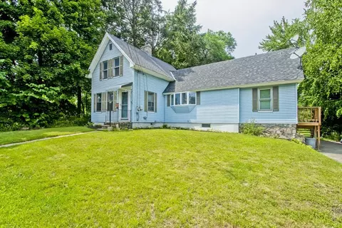 25 Finn St, Northampton, MA 01060