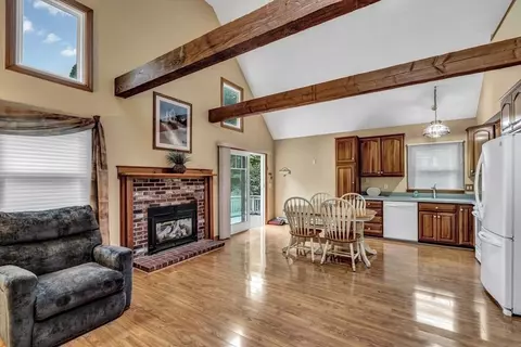 32 High Sachem Rd, Mashpee, MA 02649 photo 4