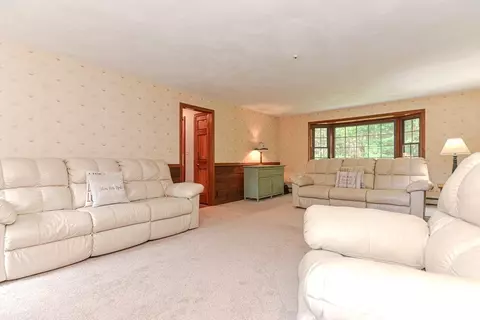 11 Thomas St, Ashland, MA 01721 photo 18