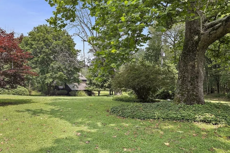  98 Plain St, Middleboro, MA 02346 photo 20