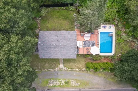 133 Thatcher Rd, Gloucester, MA 01930 photo 7