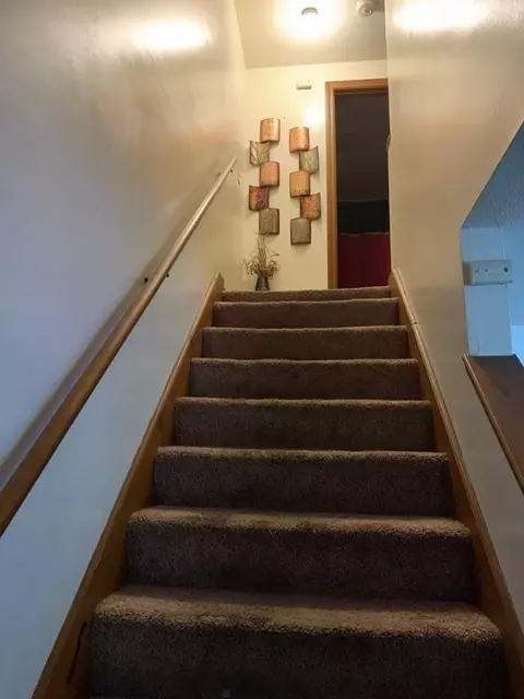 98-100 Pinevale St, Springfield, MA 01151 photo 11