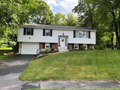 90 Bumble Bee Cir, Shrewsbury, MA 01545