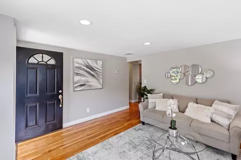 91 Bruce Rd, Walpole, MA 02081 photo 5