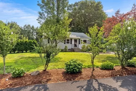 91 Bruce Rd, Walpole, MA 02081 photo 3