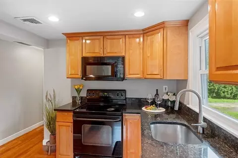 91 Bruce Rd, Walpole, MA 02081 photo 13