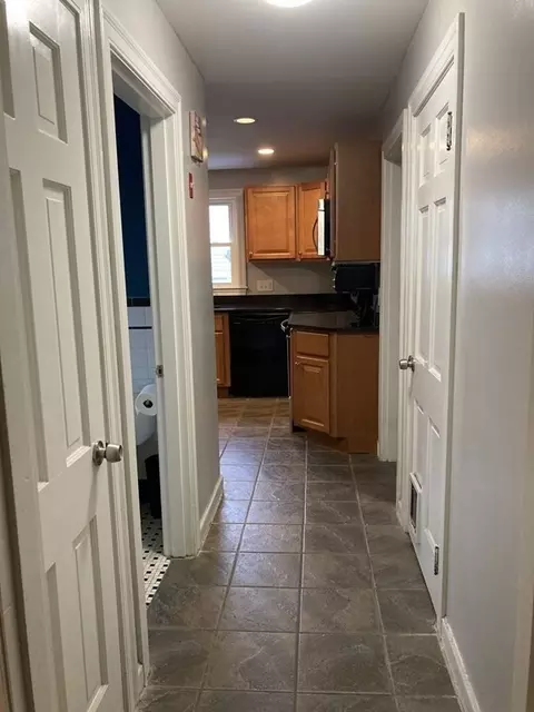 103 Whitmarsh Ave, Worcester, MA 01606 photo 5