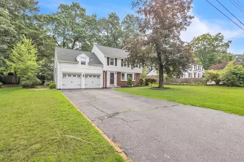 55 Bridle Path Rd, Springfield, MA 01118 photo 2