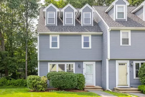 12 Merrimack Meadows Ln #12, Tewksbury, MA 01876