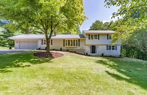 7 Circle Dr, Wilbraham, MA 01095