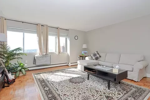 1025 Hancock St #14E, Quincy, MA 02169