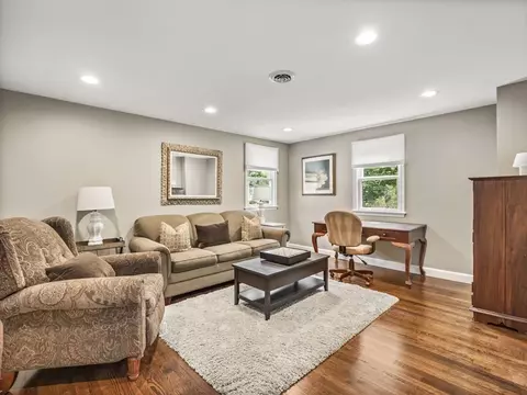 671 Charles River St, Needham, MA 02492 photo 27