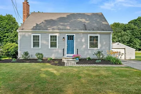 95 Neck St, Weymouth, MA 02191