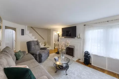 2 Maxdale Rd, Worcester, MA 01602 photo 8