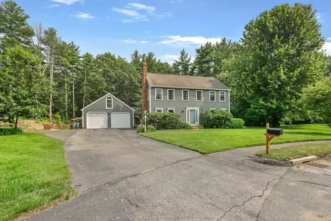 27 Piccadilly Cir, Holden, MA 01520