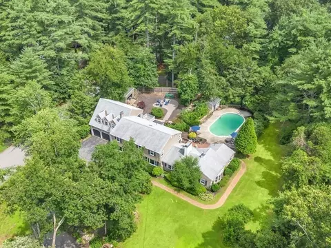 70 Newton St, Northborough, MA 01532
