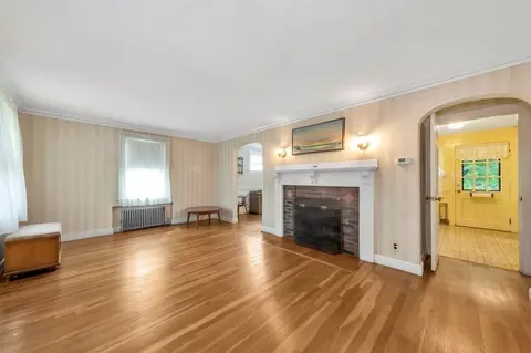 6 Eustis St, Arlington, MA 02476 photo 7