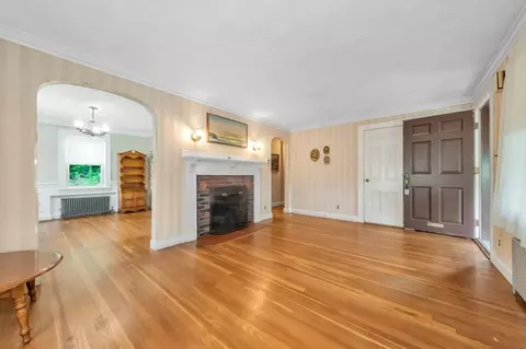 6 Eustis St, Arlington, MA 02476 photo 10