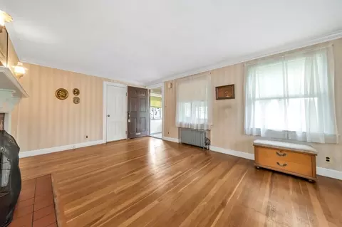 6 Eustis St, Arlington, MA 02476 photo 9