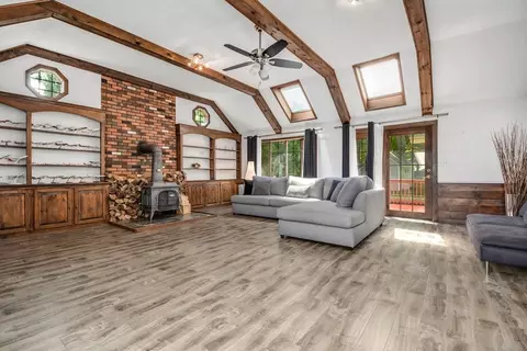 27 Walter St, Worcester, MA 01609 photo 17