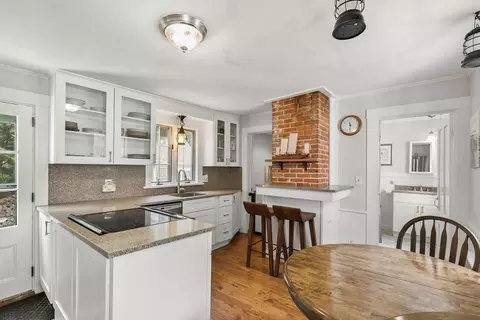 179 Main St, Sandwich, MA 02563