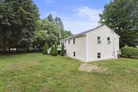 14 Conifer Dr, Walpole, MA 02081 photo 6