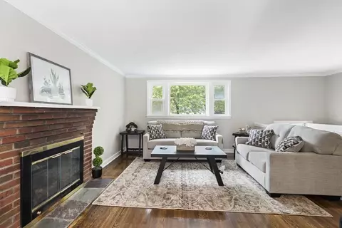 14 Conifer Dr, Walpole, MA 02081 photo 9