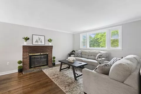 14 Conifer Dr, Walpole, MA 02081 photo 8