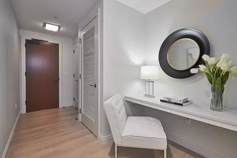 135 Seaport Blvd #1108, Boston, MA 02210