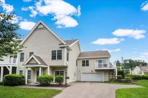 505 Diane Cir #505, Groveland, MA 01834