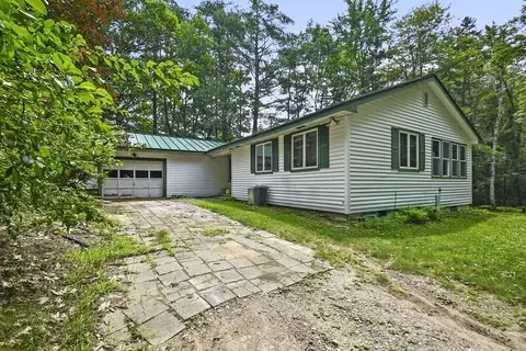 16 Wellington Rd, Rindge, NH 03461