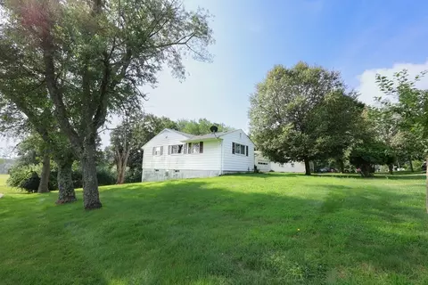 62 Main St, East Granby, CT 06026