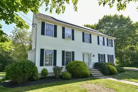 2 Freemens Cir, Freetown, MA 02702