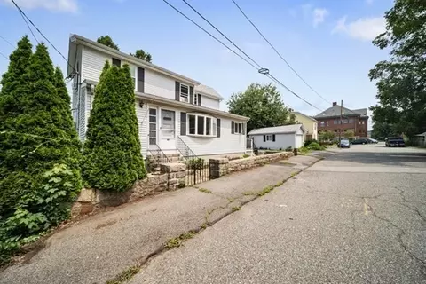 40 Madison Ave, Gloucester, MA 01930