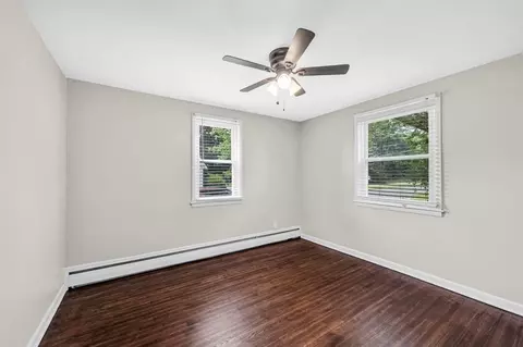 81 Cherokee Dr, Springfield, MA 01109 photo 17